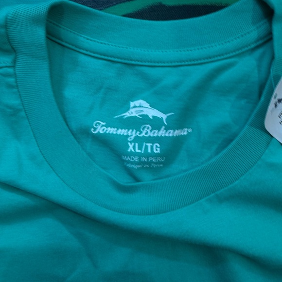 NWT Tommy Bahama Men's Green Cotton T-Shirt - Picture 3 of 4